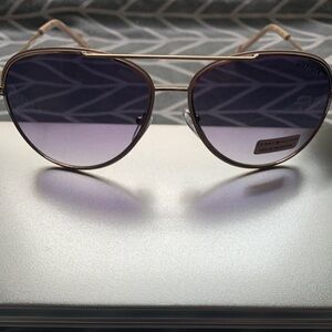 Genuine‎ Pink Tommy Hilfiger Aviator Sunglasses. BRAND NEW